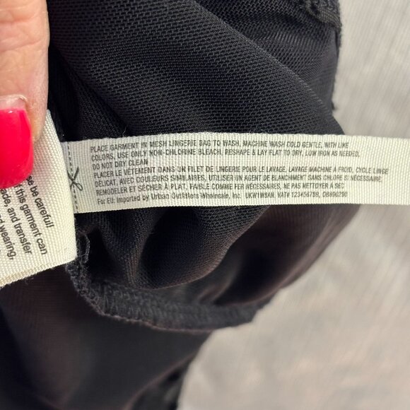 Free People Black Velvet Floral Sleeveless Bodycon Mini Dress Keyhole Back M - Picture 11 of 13